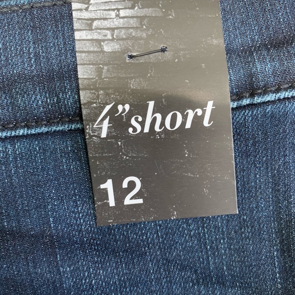 New York and Company Jean shorts with studs - Picture 4 of 5